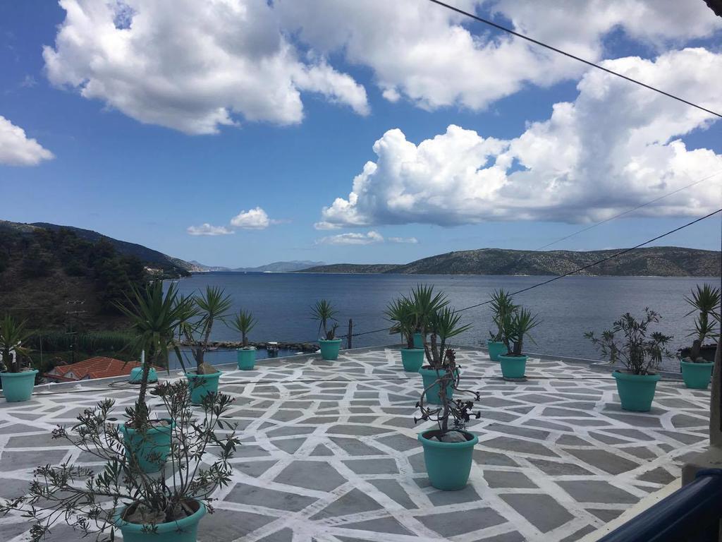 Agnanti Hotel Kalamakia 외부 사진